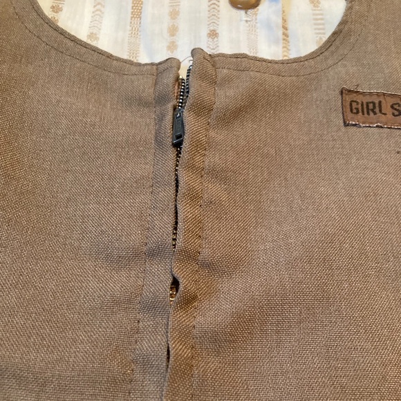 VINTAGE RARE 1973 GIRL SCOUTS BROWNIES UNIFORM! - Picture 3 of 10